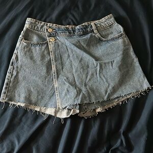 EUC ZARA Blue Denim Skort Size Large